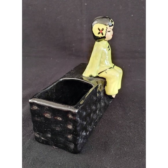 Vintage Mid Century Asian Figurine Boy and Girl Planter Pair - Picture 4 of 10